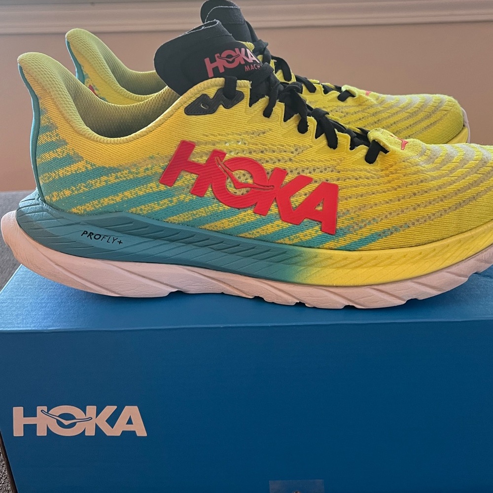 HOKA MENS MACH 5 - Yellow and Blue